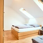 Muthenthaler, Wachau 아파트